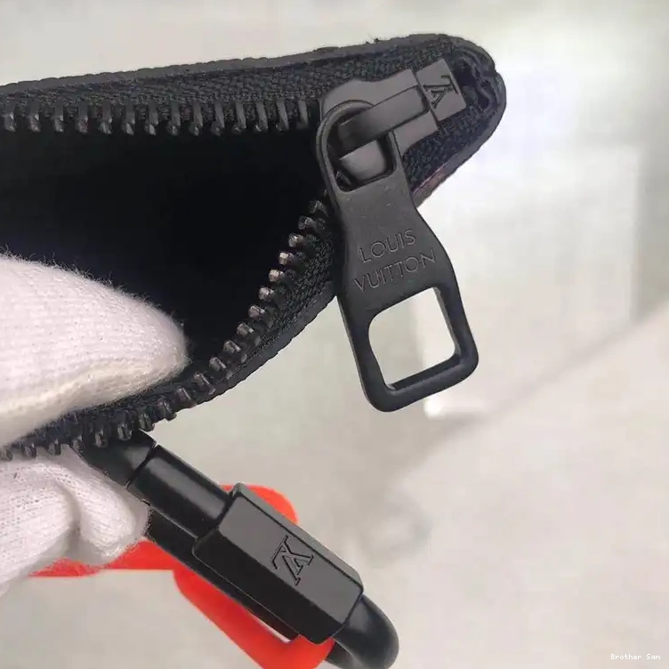 Brother Sam Yupoo Bag 19HT0083 LV 0405
